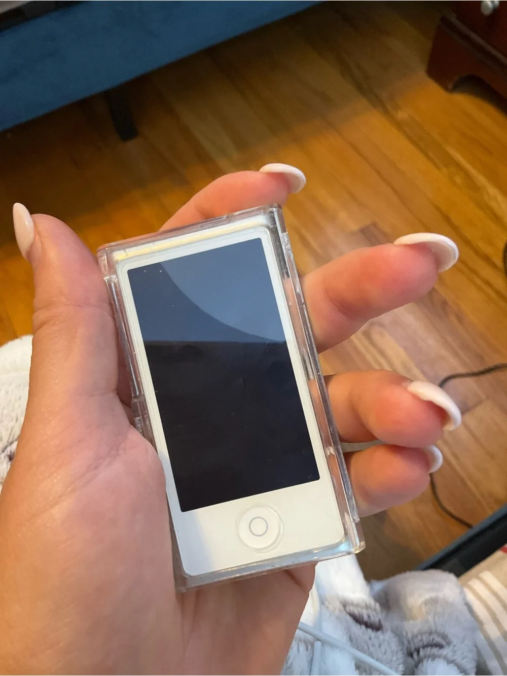 Apple IPod Nano 7th generation EXCELLENT CONDITION